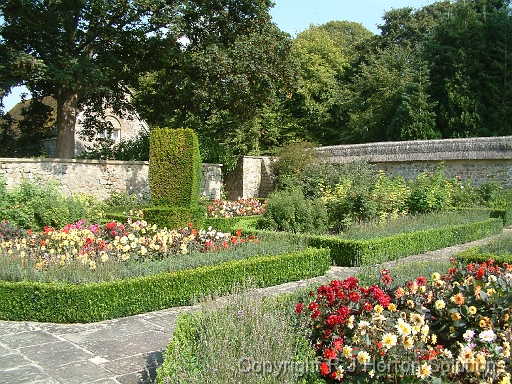 Avebury garden